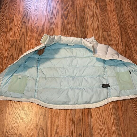 American Eagle Puffy Vest, lightweight, white, Small - Picture 6 of 7